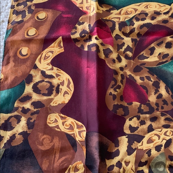 Multicolor Patterned Scarf - Picture 2 of 3